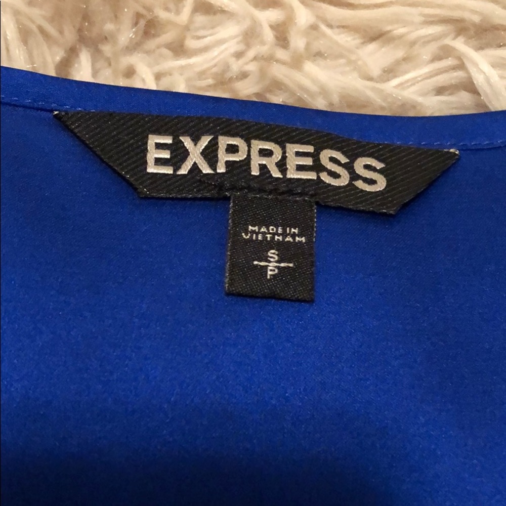 Express Blouse - Picture 2 of 3